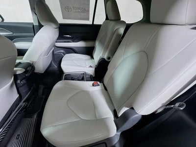 2026 Toyota Grand Highlander Hybrid Hybrid XLE