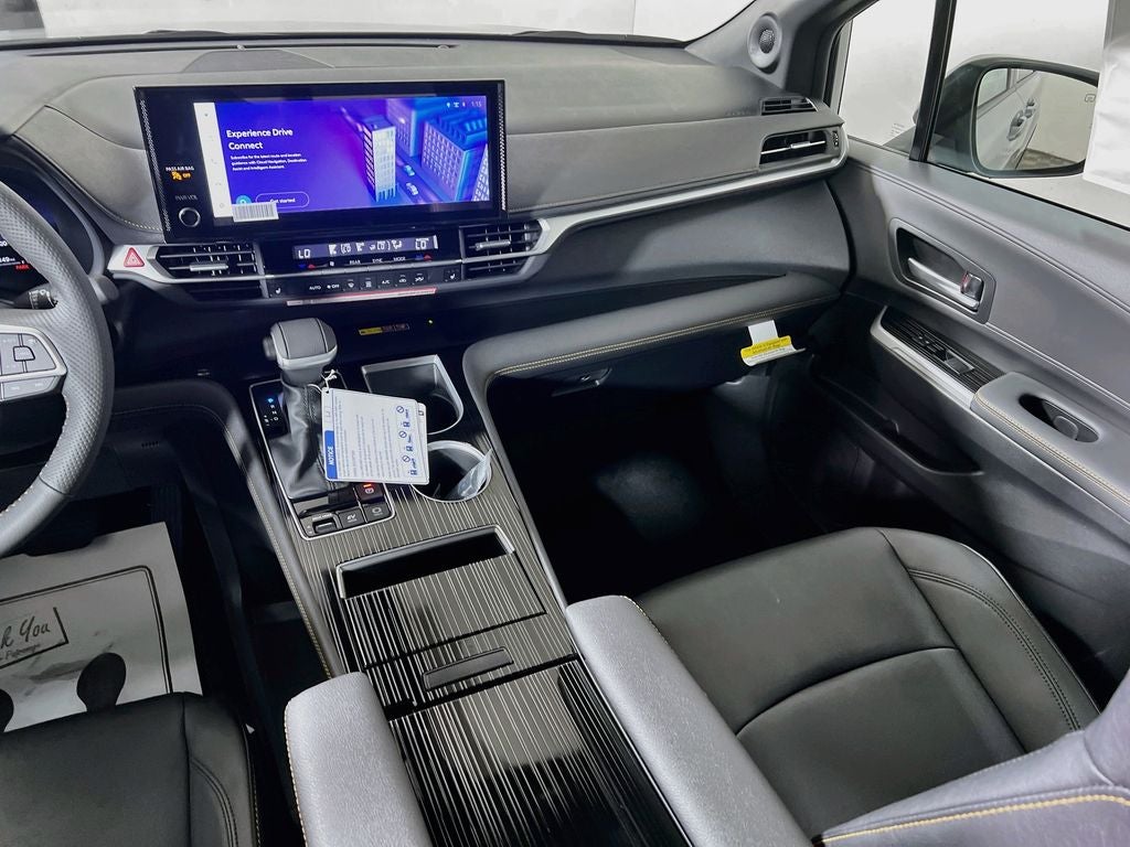 2026 Toyota Sienna Woodland Edition S