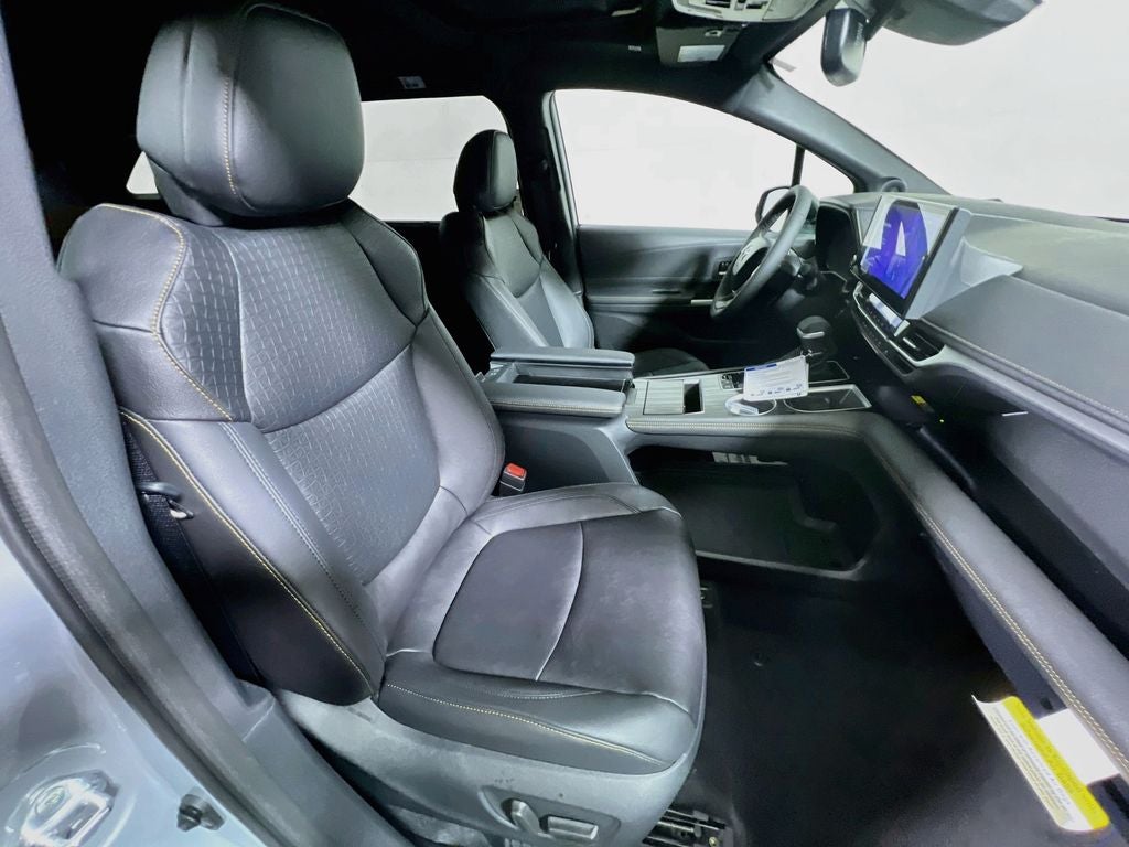 2026 Toyota Sienna Woodland Edition S