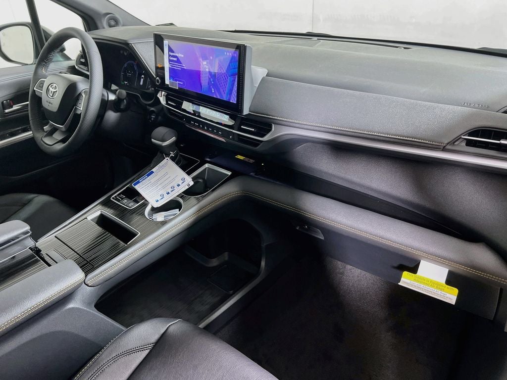 2026 Toyota Sienna Woodland Edition S