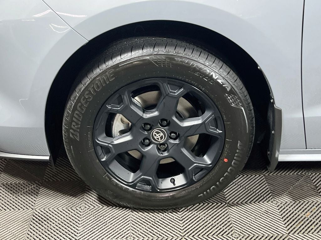 2026 Toyota Sienna Woodland Edition S