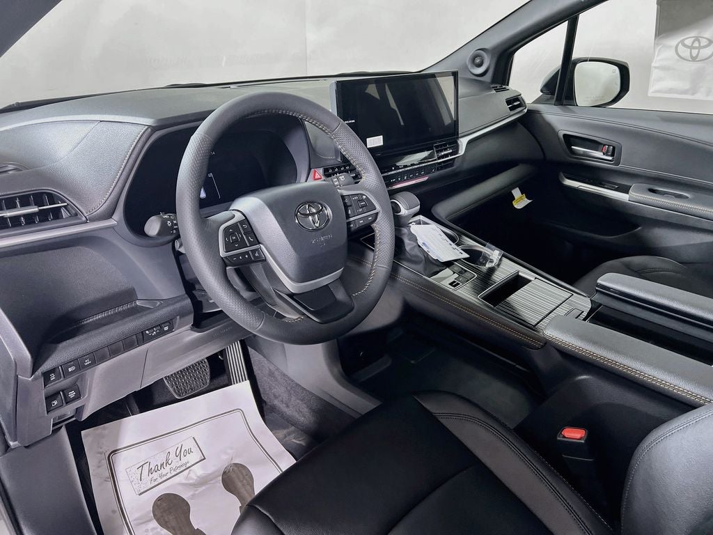 2026 Toyota Sienna Woodland Edition S