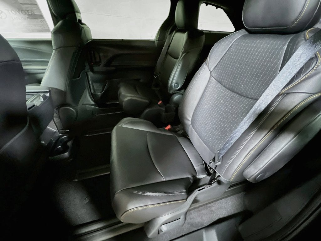 2026 Toyota Sienna Woodland Edition
