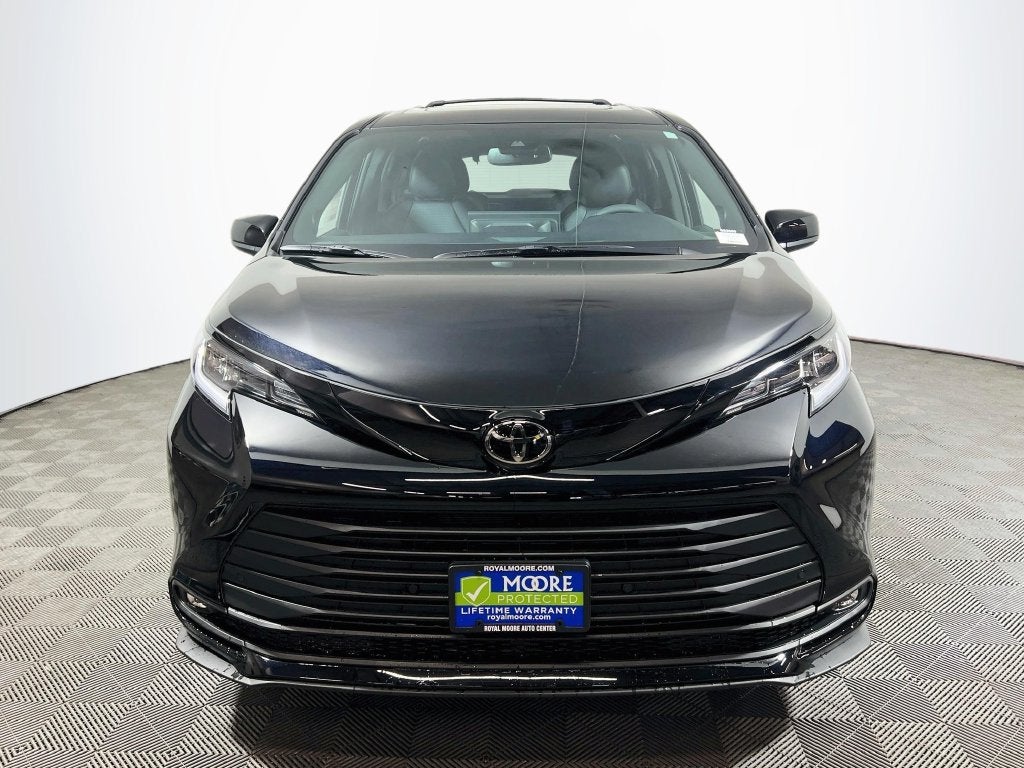 2026 Toyota Sienna Woodland Edition
