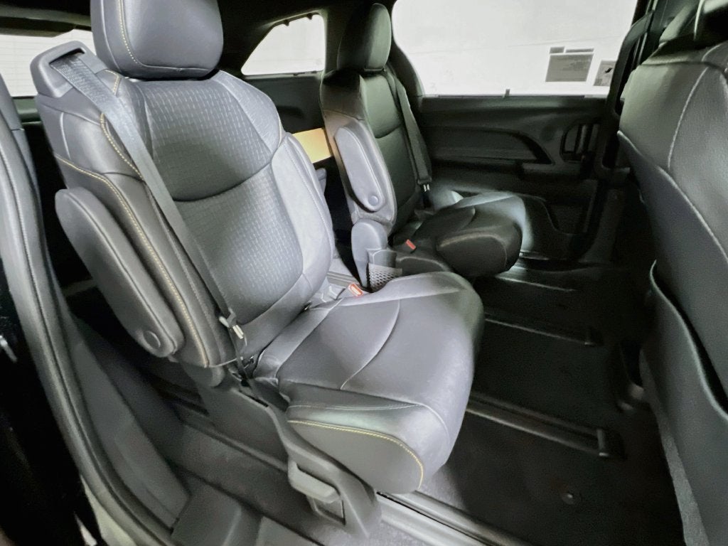 2026 Toyota Sienna Woodland Edition