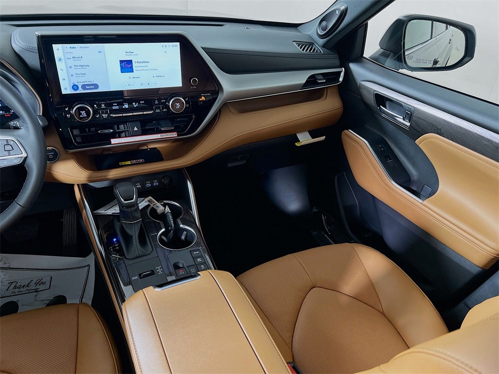 2026 Toyota Highlander Hybrid Hybrid Platinum