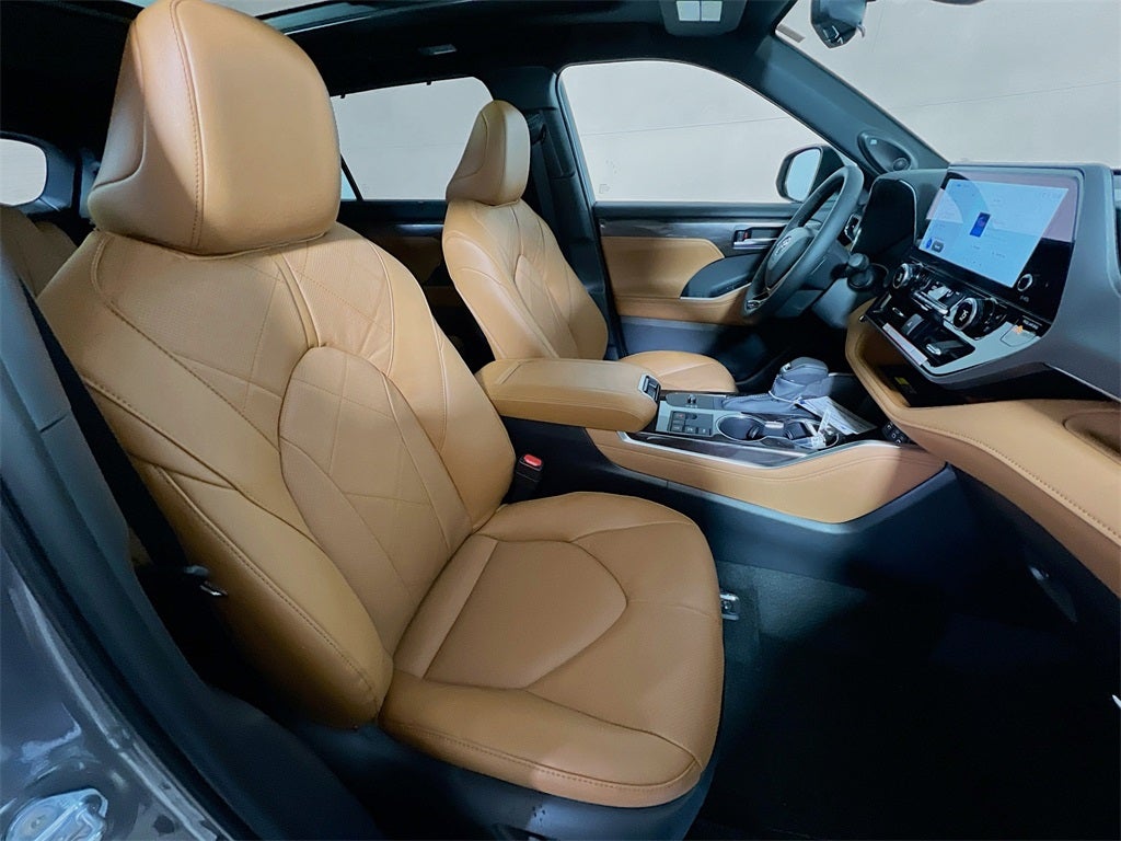 2026 Toyota Highlander Hybrid Hybrid Platinum