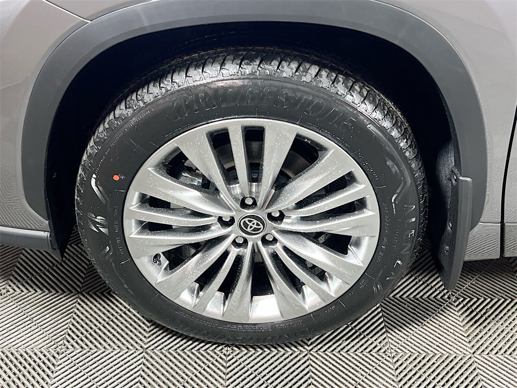 2026 Toyota Highlander Hybrid Hybrid Platinum