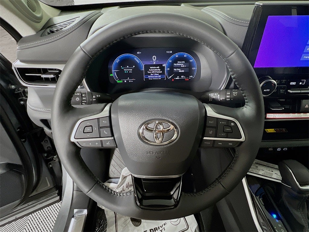 2026 Toyota Highlander Hybrid Platinum D
