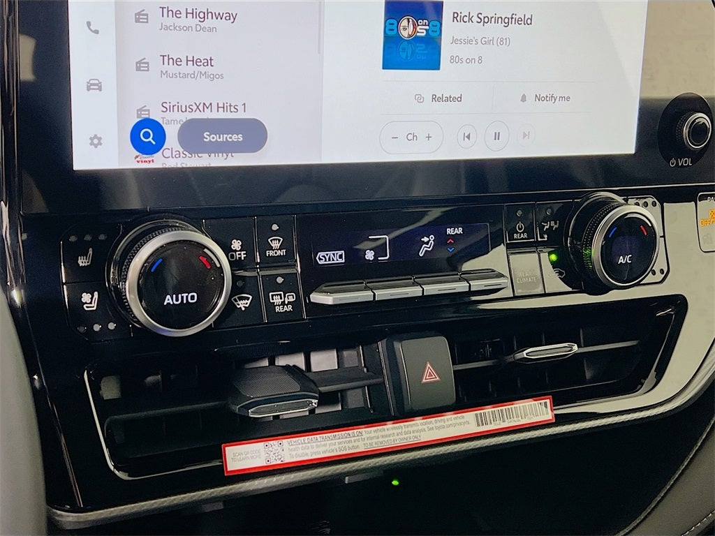 2026 Toyota Highlander Hybrid Platinum D