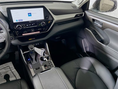 2026 Toyota Highlander Hybrid Platinum D