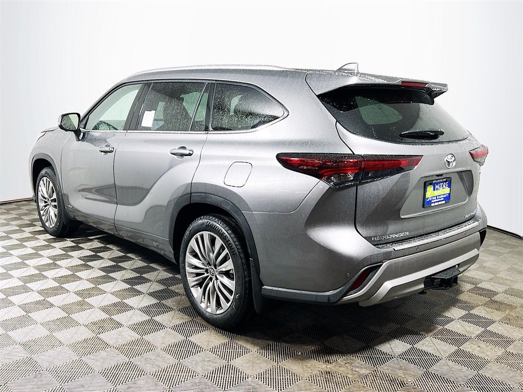 2026 Toyota Highlander Hybrid Platinum D