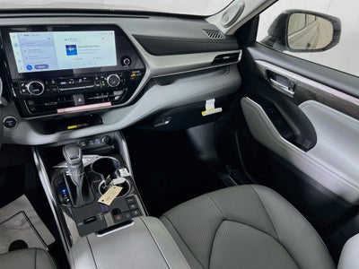 2026 Toyota Highlander Hybrid Hybrid Platinum