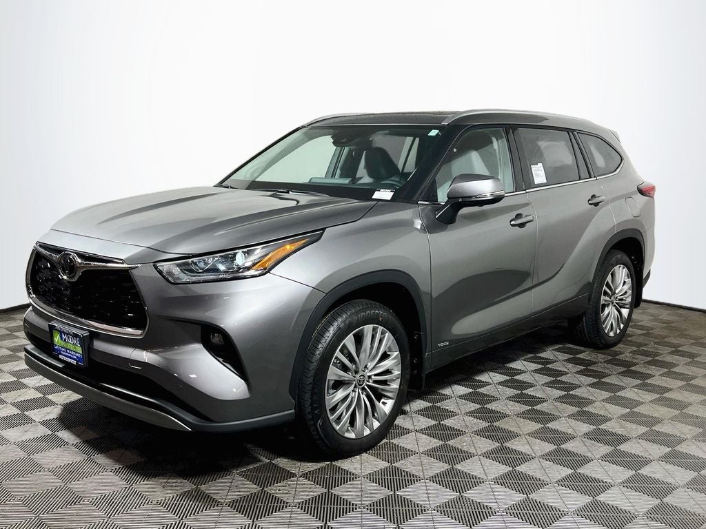 2026 Toyota Highlander Hybrid Hybrid Platinum