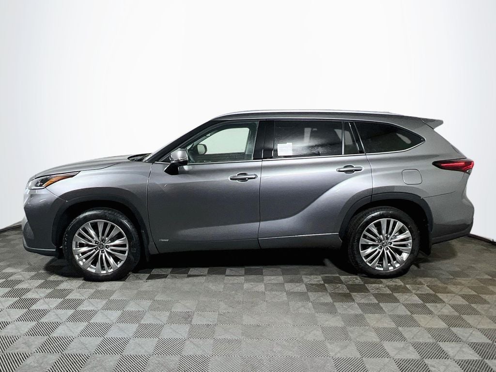 2026 Toyota Highlander Hybrid Hybrid Platinum