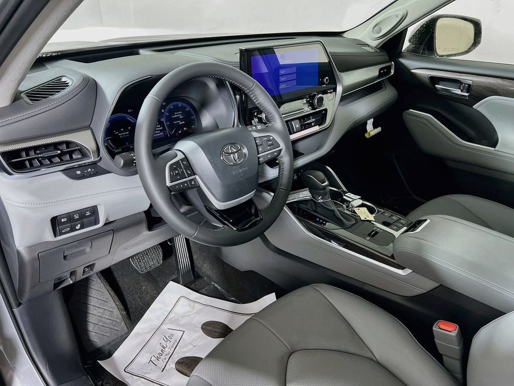 2026 Toyota Highlander Hybrid Hybrid Platinum