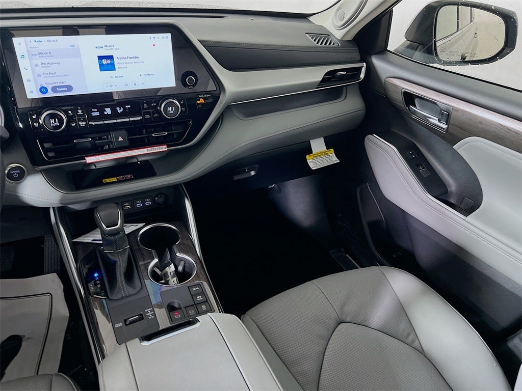 2026 Toyota Highlander Hybrid Hybrid Platinum