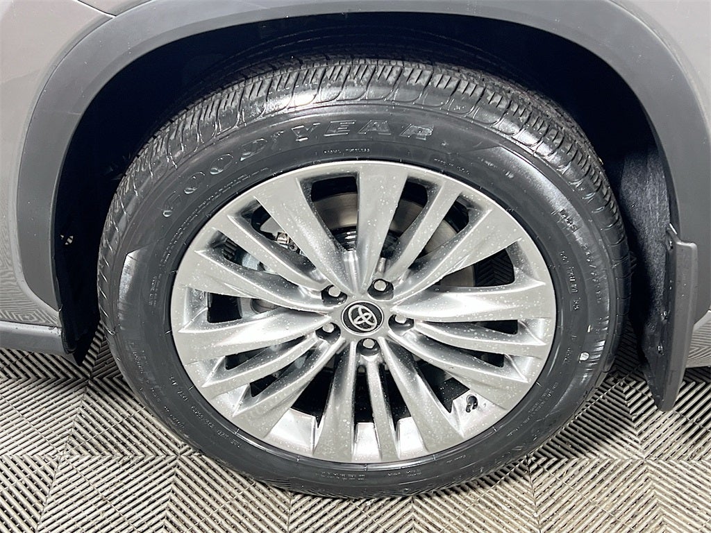 2026 Toyota Highlander Hybrid Hybrid Platinum