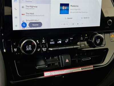 2026 Toyota Highlander Hybrid Hybrid Platinum