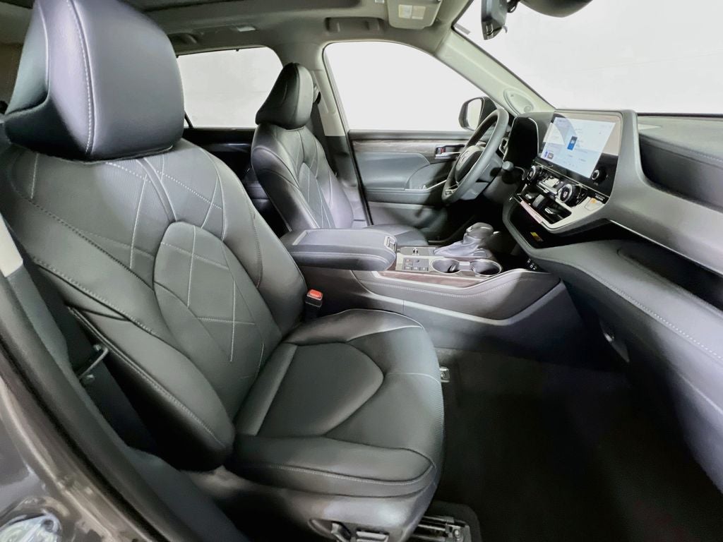 2026 Toyota Highlander Hybrid Hybrid Platinum