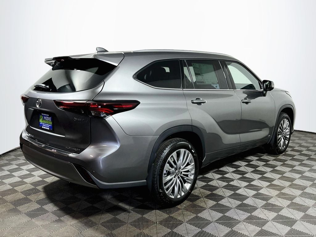 2026 Toyota Highlander Hybrid Hybrid Platinum