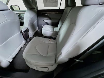 2026 Toyota Highlander Hybrid Platinum S