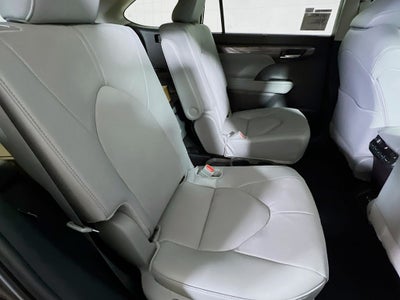 2026 Toyota Highlander Hybrid Platinum S