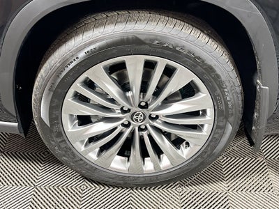 2026 Toyota Highlander Hybrid Platinum S