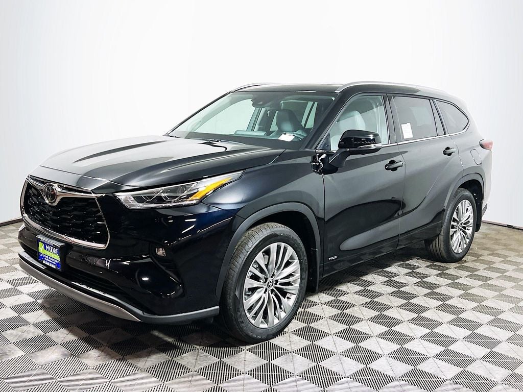 2026 Toyota Highlander Hybrid Platinum S
