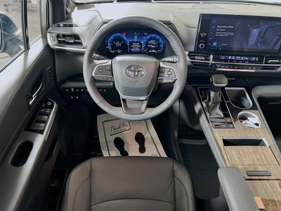 2026 Toyota Sienna Platinum