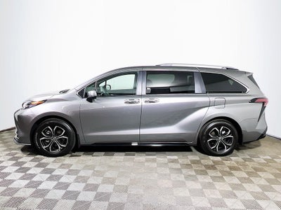2026 Toyota Sienna Platinum