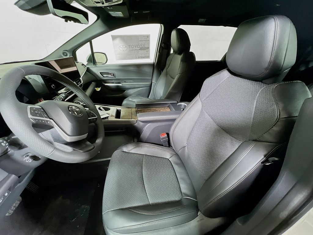 2026 Toyota Sienna Platinum S