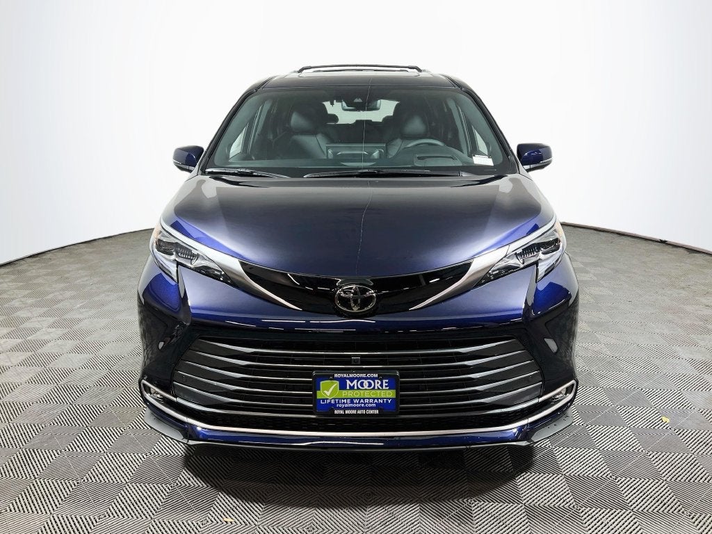 2026 Toyota Sienna Platinum