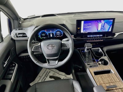 2026 Toyota Sienna Platinum