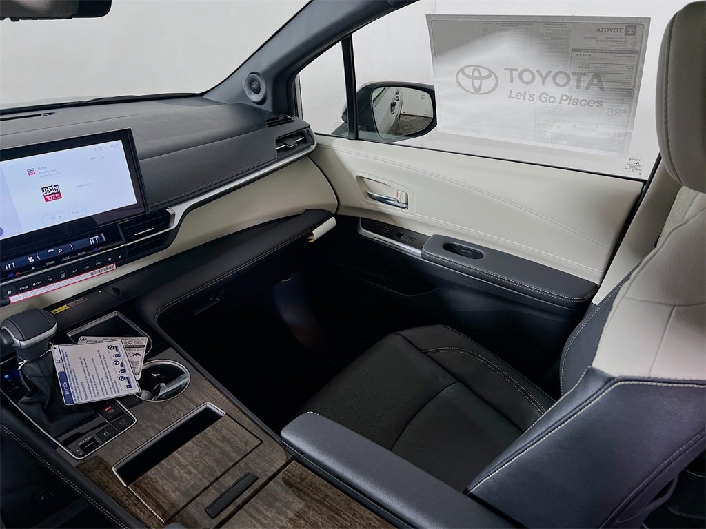 2026 Toyota Sienna Platinum