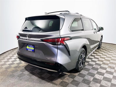 2026 Toyota Sienna Platinum