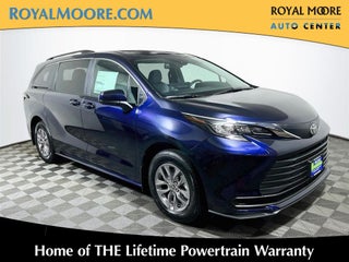 2026 Toyota Sienna LE