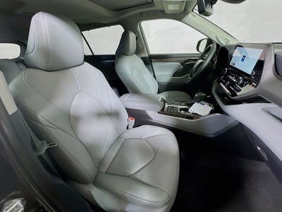 2026 Toyota Highlander Hybrid Limited S