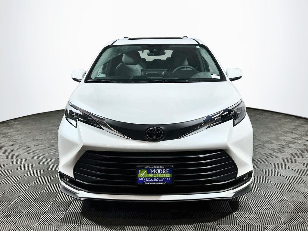 2026 Toyota Sienna XLE S