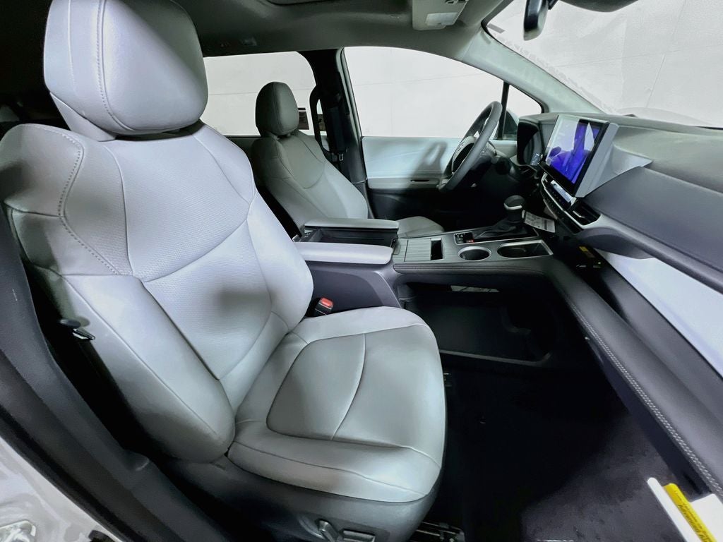 2026 Toyota Sienna XLE S