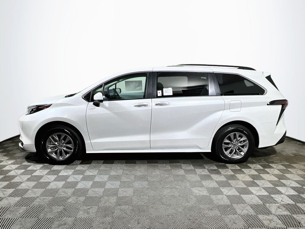 2026 Toyota Sienna XLE S