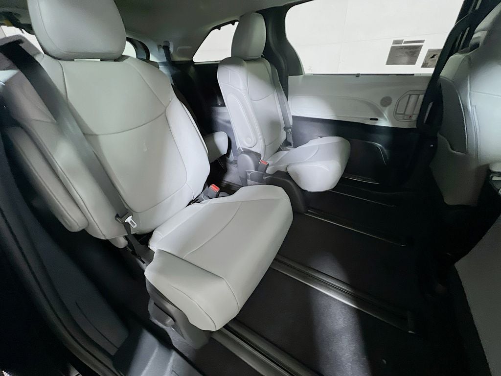 2026 Toyota Sienna XLE S