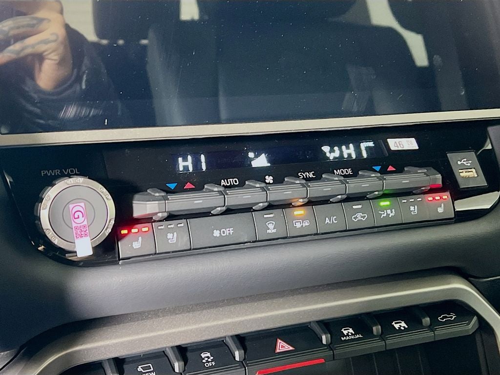 2026 Toyota Tundra i-FORCE MAX Platinum i-FORCE MAX