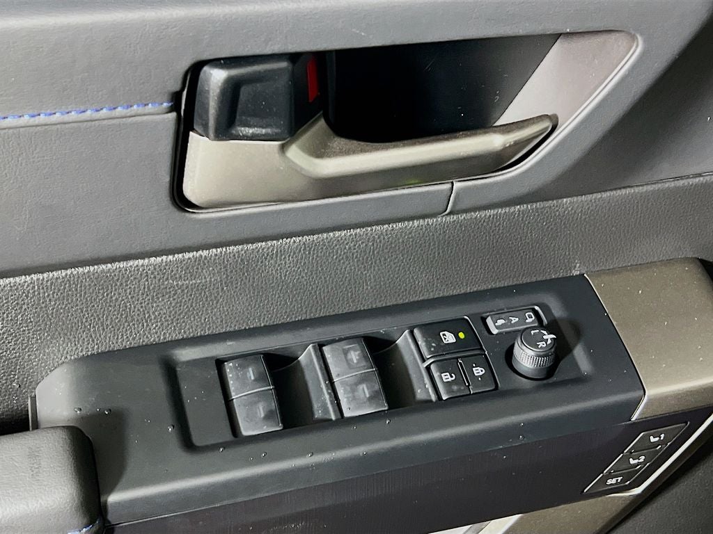 2026 Toyota Tundra i-FORCE MAX Platinum i-FORCE MAX