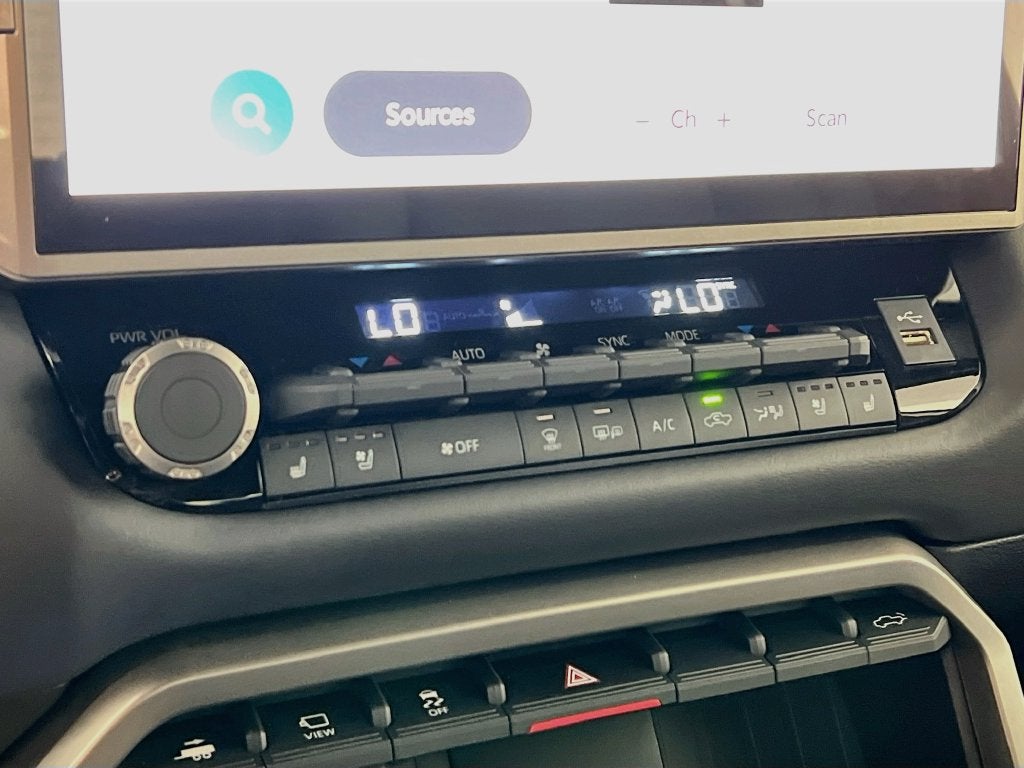 2026 Toyota Tundra Hybrid Platinum S