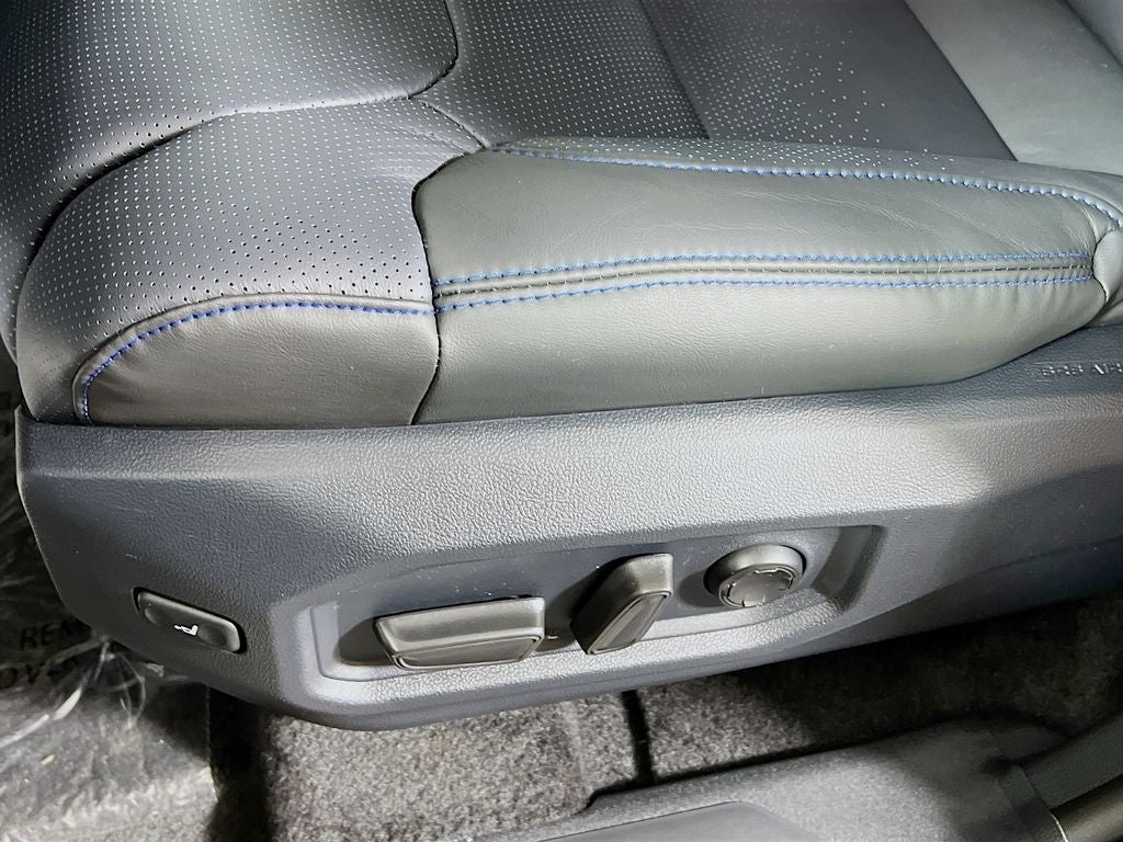 2026 Toyota Tundra i-FORCE MAX Platinum i-FORCE MAX