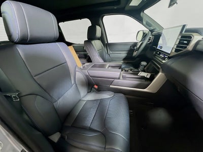 2026 Toyota Tundra i-FORCE MAX Platinum i-FORCE MAX
