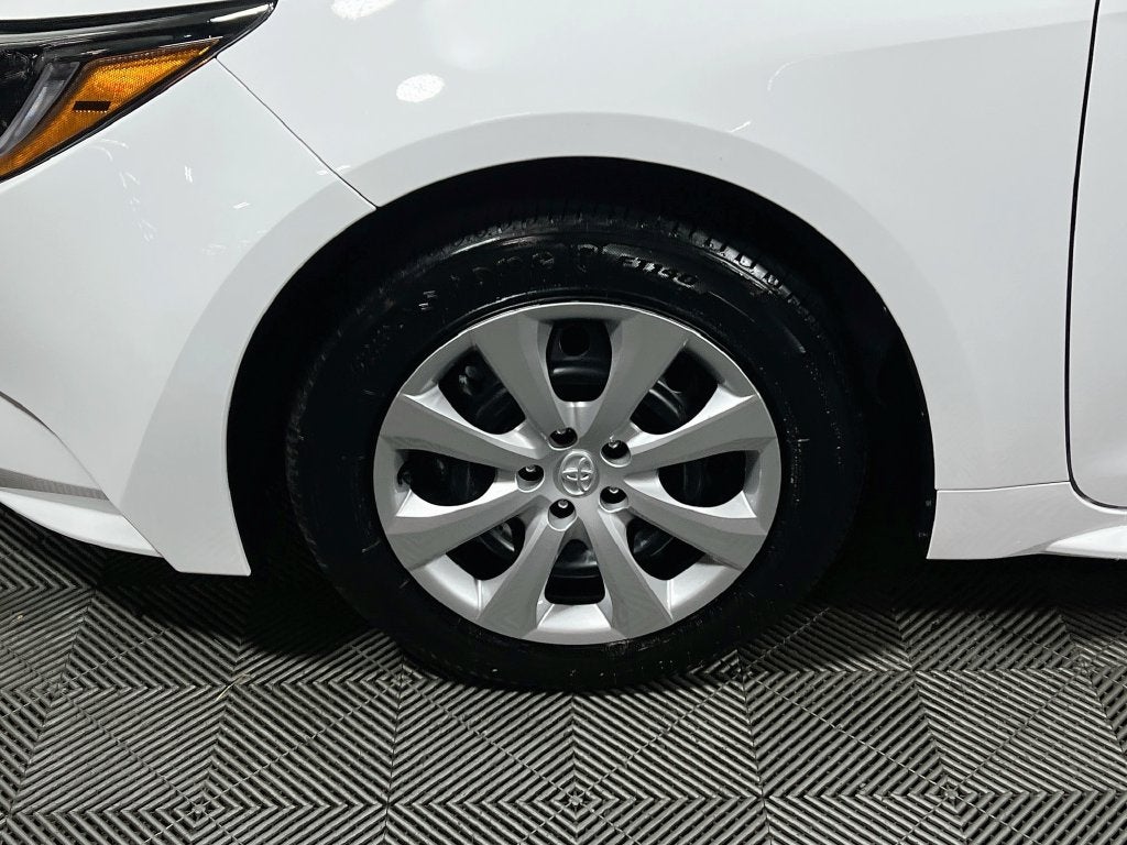 2027 Toyota Corolla LE