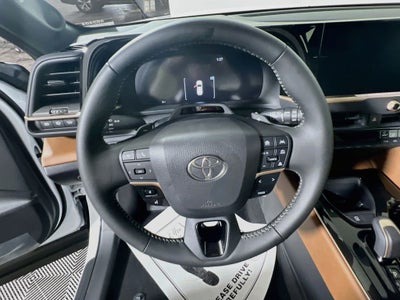 2026 Toyota Toyota Crown Signia Limited