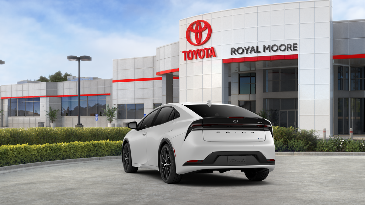 2027 Toyota Prius XLE